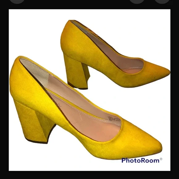 Charles David Shoes Charles David Womens Yellow Medal - Main Image